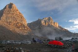 Südamerika, Kolumbien: Hundert Jahre Einsamkeit - Zeltlager am Berghang